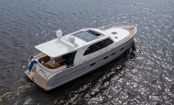 Amazone-Noblesse-Cruiser42OC-16web.jpg Amazone-Noblesse-Cruiser42OC-16web.jpg